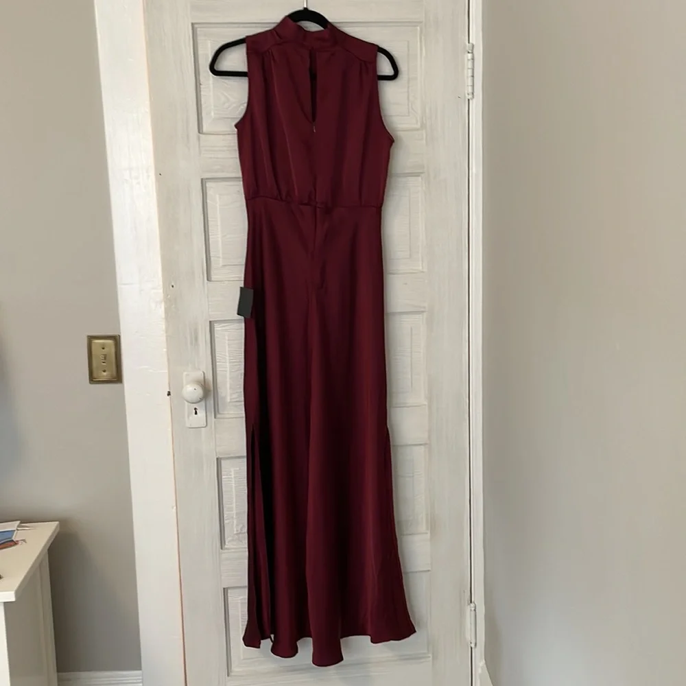 Burgundy lulus gown - size M - Picture 2 of 4